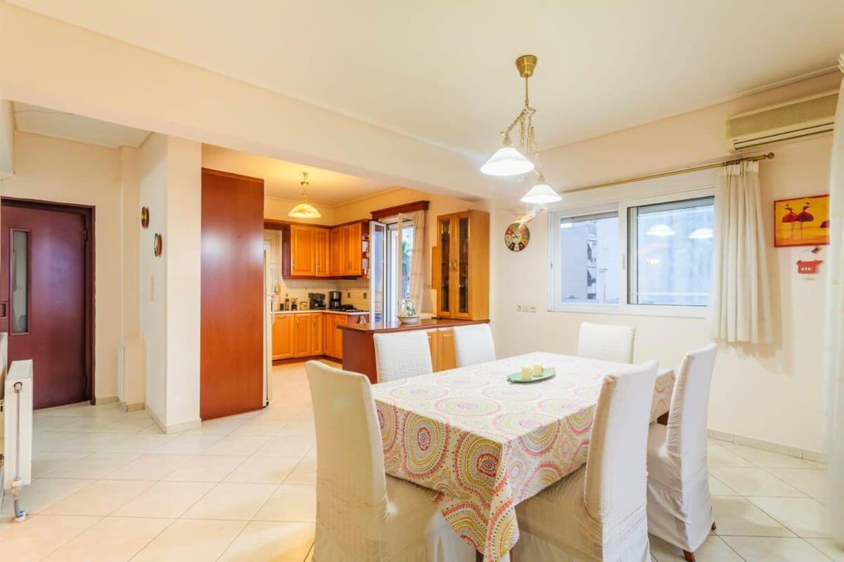Spacious Urban Haven-Family Home, Perfect Location Kalamata Exteriör bild