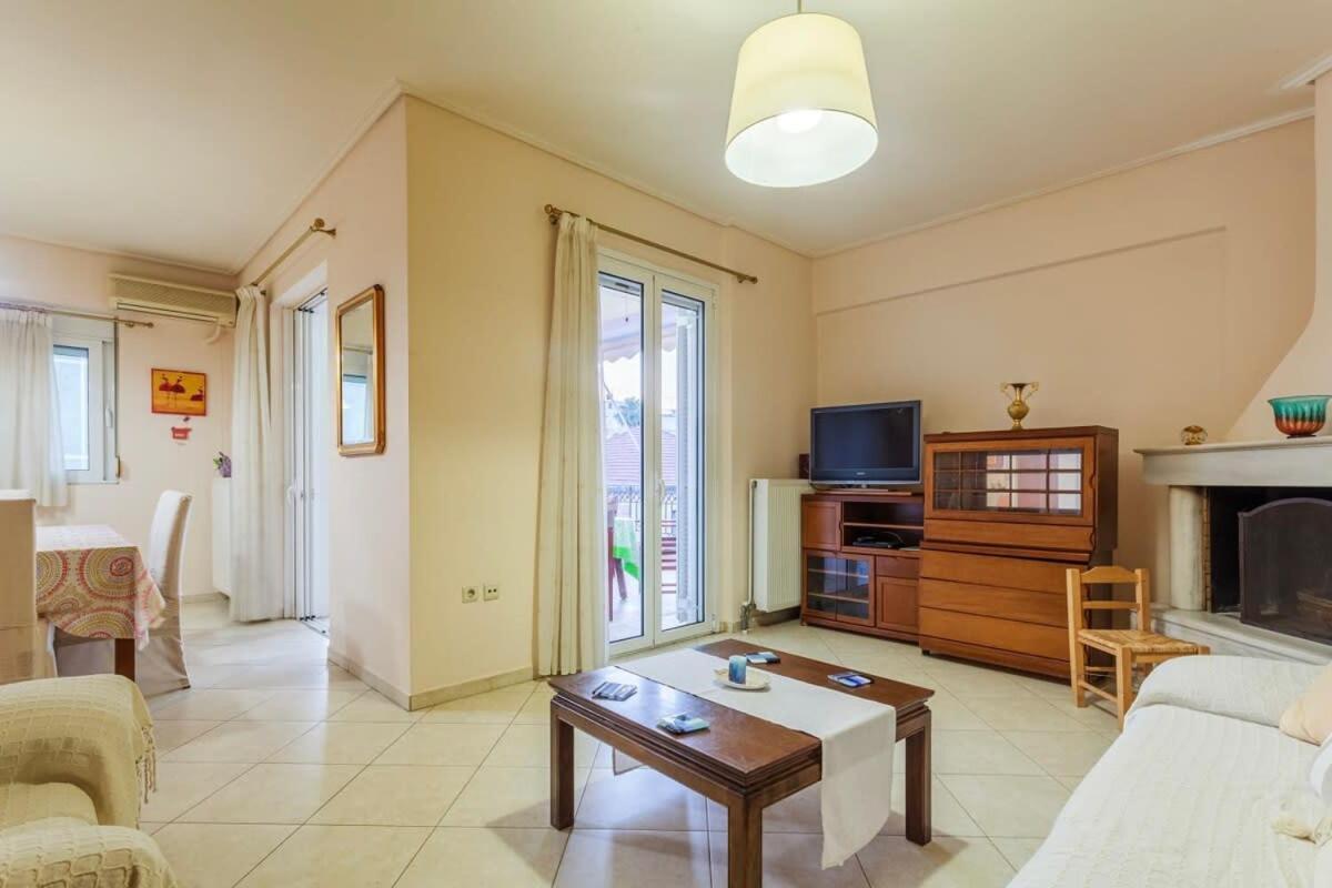 Spacious Urban Haven-Family Home, Perfect Location Kalamata Exteriör bild