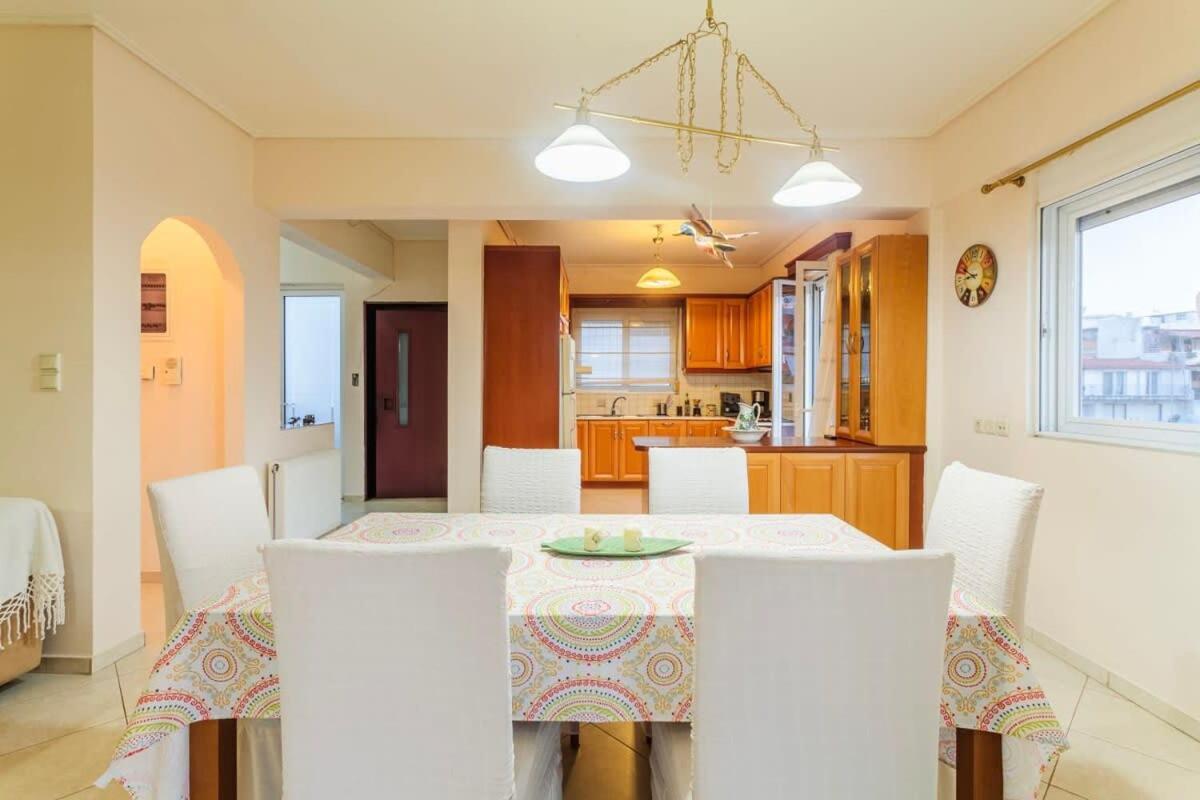 Spacious Urban Haven-Family Home, Perfect Location Kalamata Exteriör bild