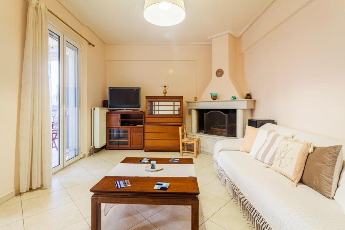 Spacious Urban Haven-Family Home, Perfect Location Kalamata Exteriör bild